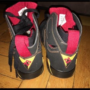 Retro Jordan’s citrus black and red